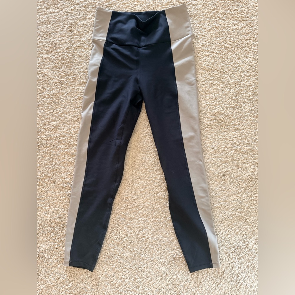 Abercrombie & Fitch Black and Gray Leggings